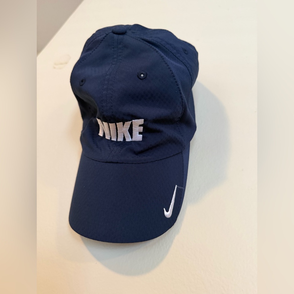 Nike Dri-FIT Navy Blue Unstructured Club Cap Hat Mens M/L
